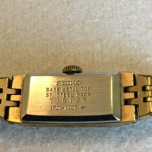 FINAL SALE PRICE Vintage 5 Piece Watch Set - Picture 7 of 9